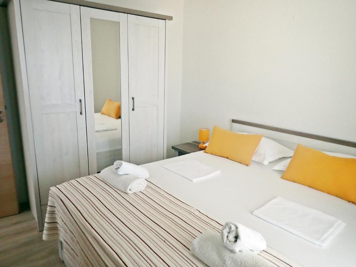 Apartment Jela At The Seafront Baric Draga Exterior photo